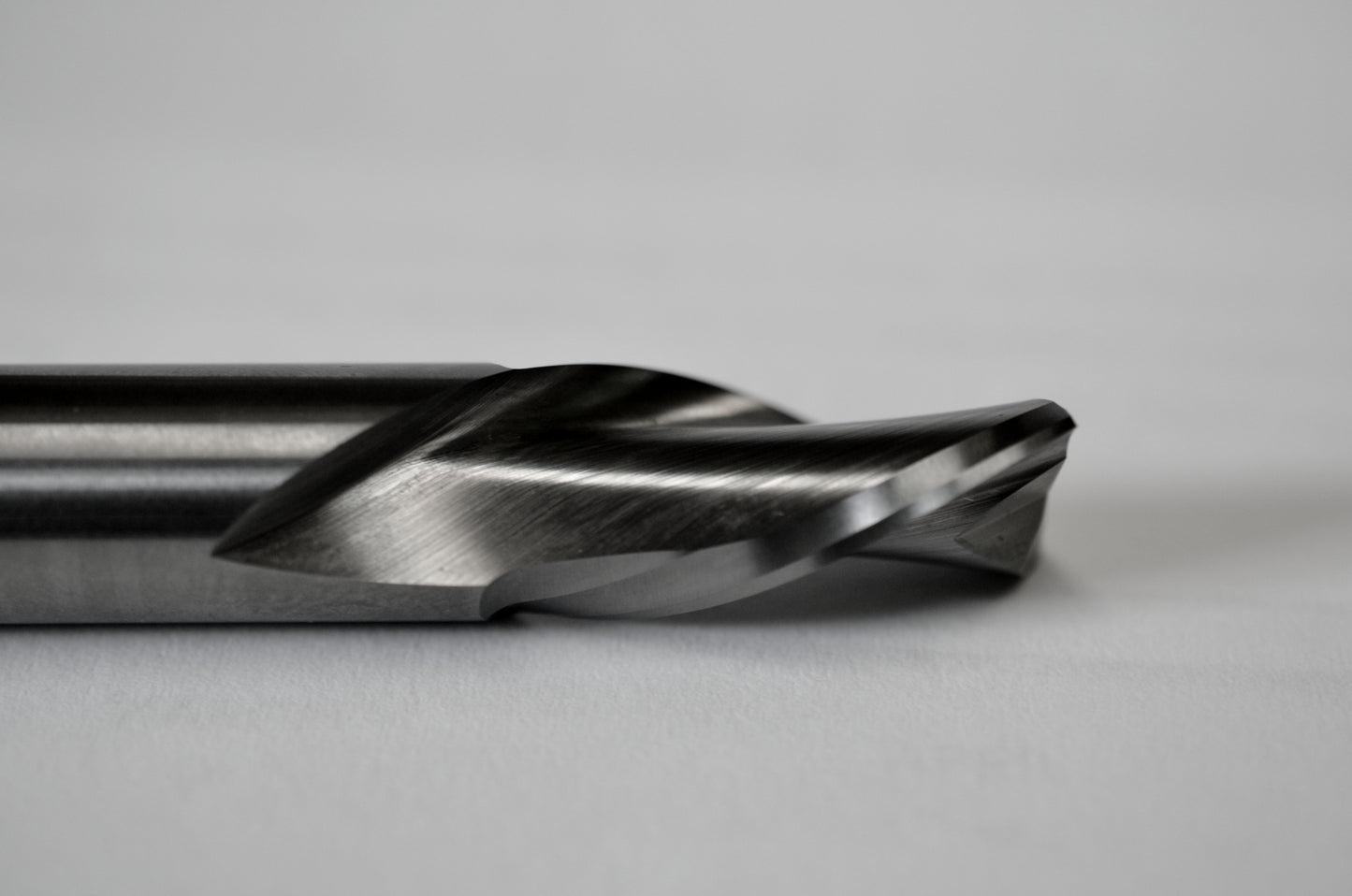 1/2 Diameter 2 Flute 2-1/4" Cut Length 4" Overall Length 1/2" Shank Fem End